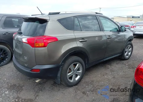 2015 Toyota Rav4 Xle z USA, uszkodzony, nr VIN 2T3RFREV4FW362416